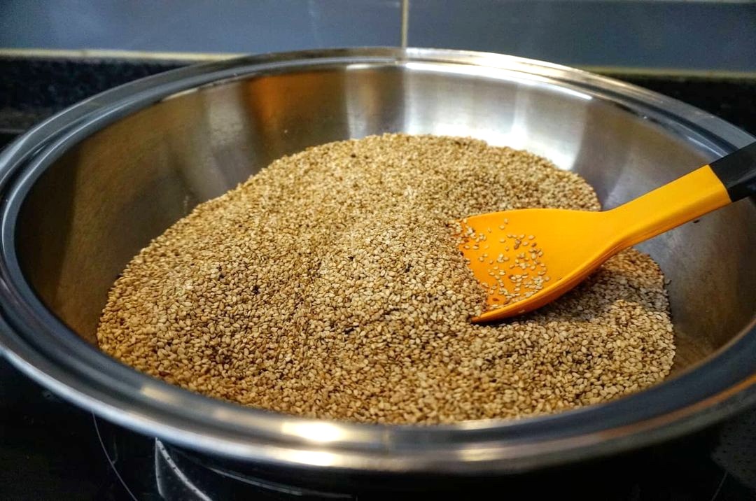 Korean toasted sesame seeds