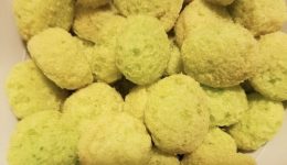 Chicken Macho wasabi flavor Chicken Macho puff balls